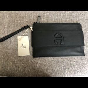 Etienne Aigner wristlet